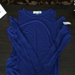 Maternity cold shoulder top